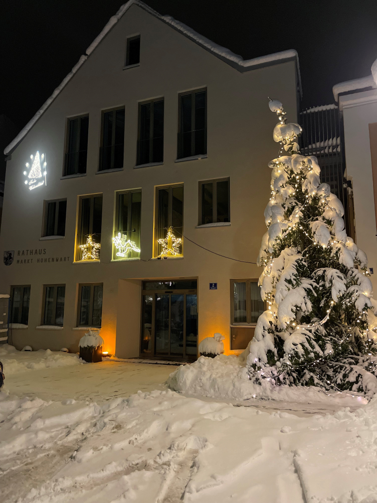 Rathaus.jpg_resized_2